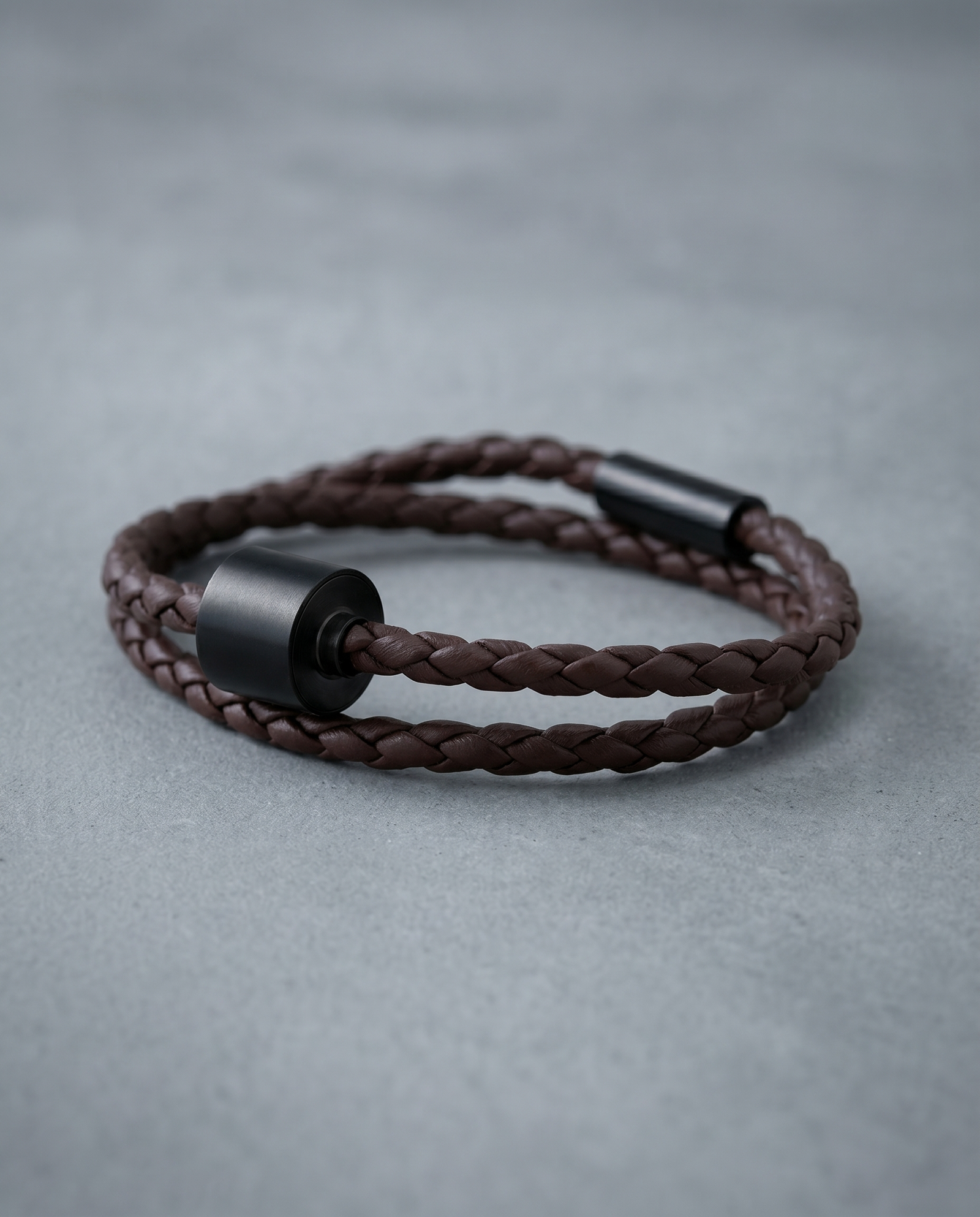 Bruin Gevlochten Leer Armband in black edition