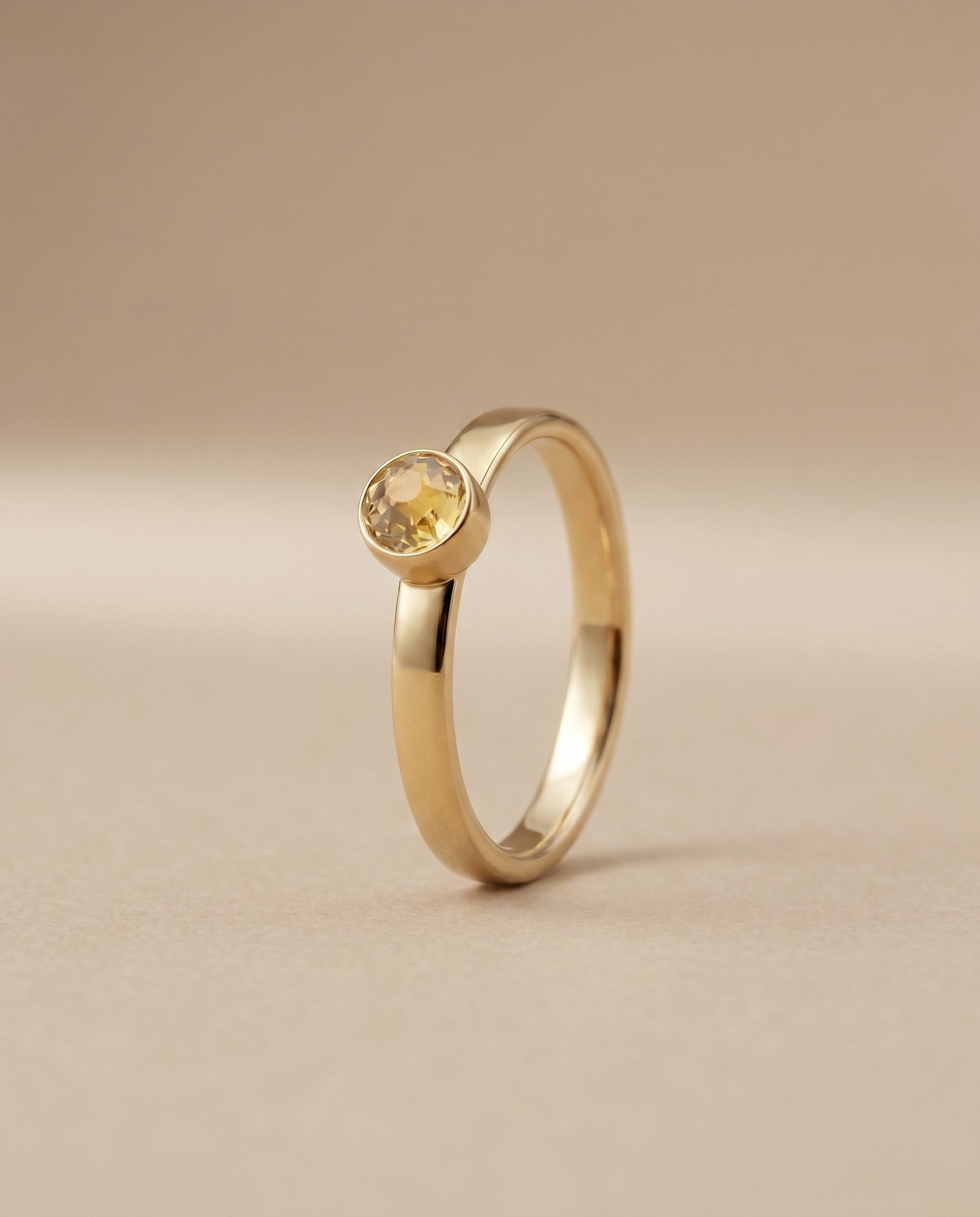 November Citrien Ring verguld