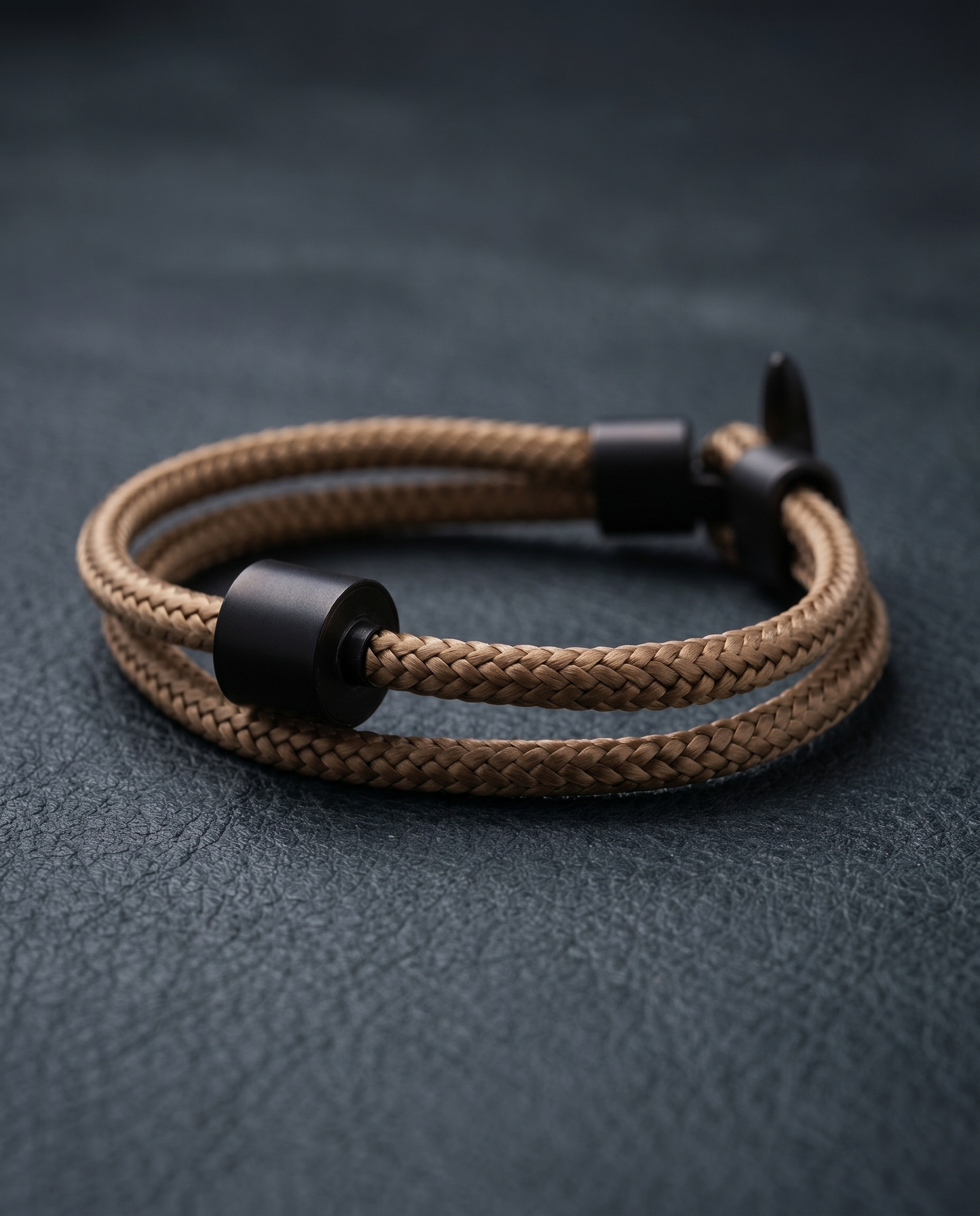 Goudzand Koord Armband in black edition
