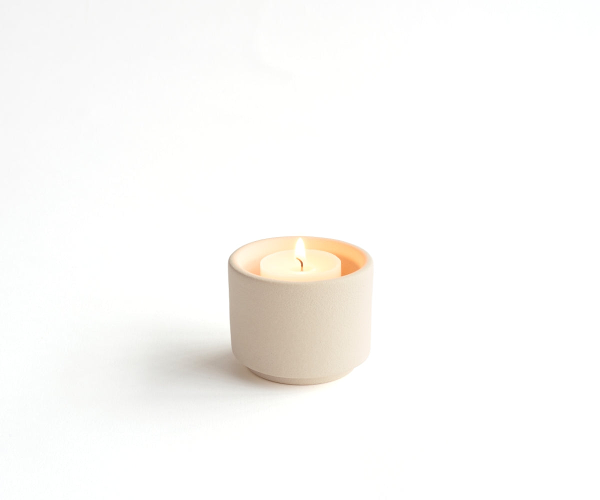 Mini urn met theelichthouder 'HELIOS' – beige engobe, 50 ml (foto 3)