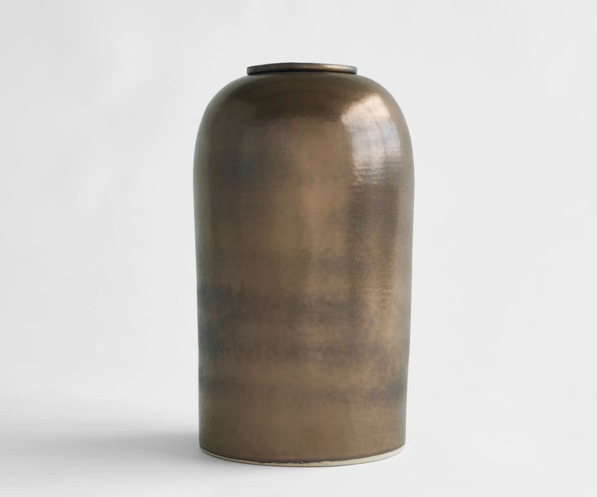 Keramieken urn groot 'PELION' – koper metallic, 3,7L — handgemaakt door ambachtelijke ateliers in België en Portugal (foto 3)