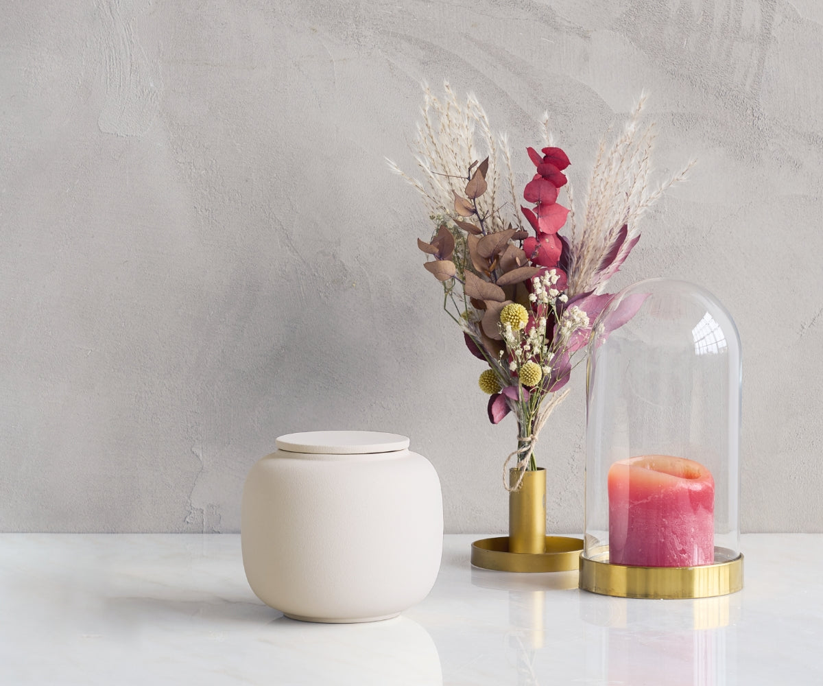 Kleine eco urn 'SERES' – beige engobe, 700 ml — handgemaakt door ambachtelijke ateliers in België en Portugal (foto 2)
