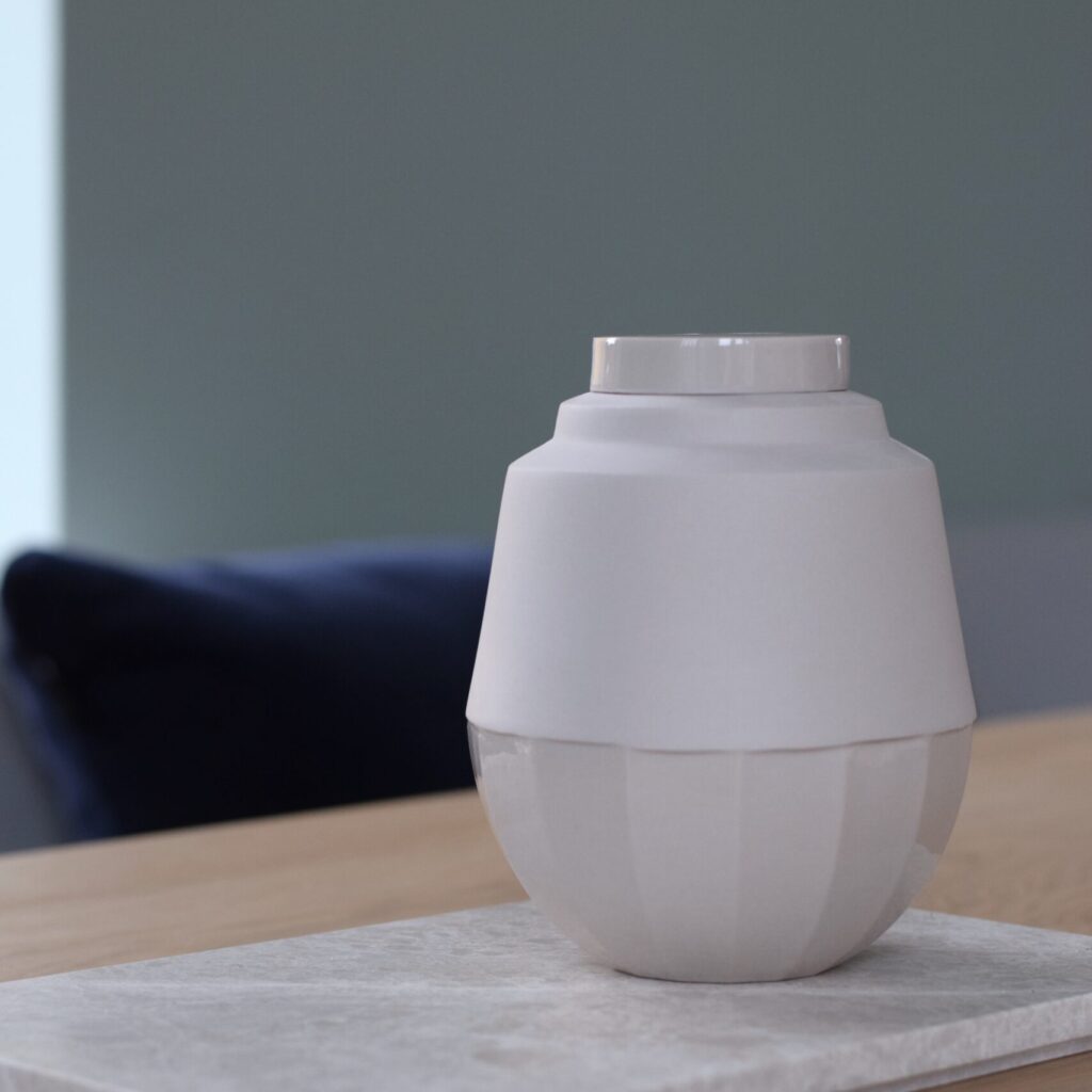 Kleine urn Ayla – zand – 1500 ml