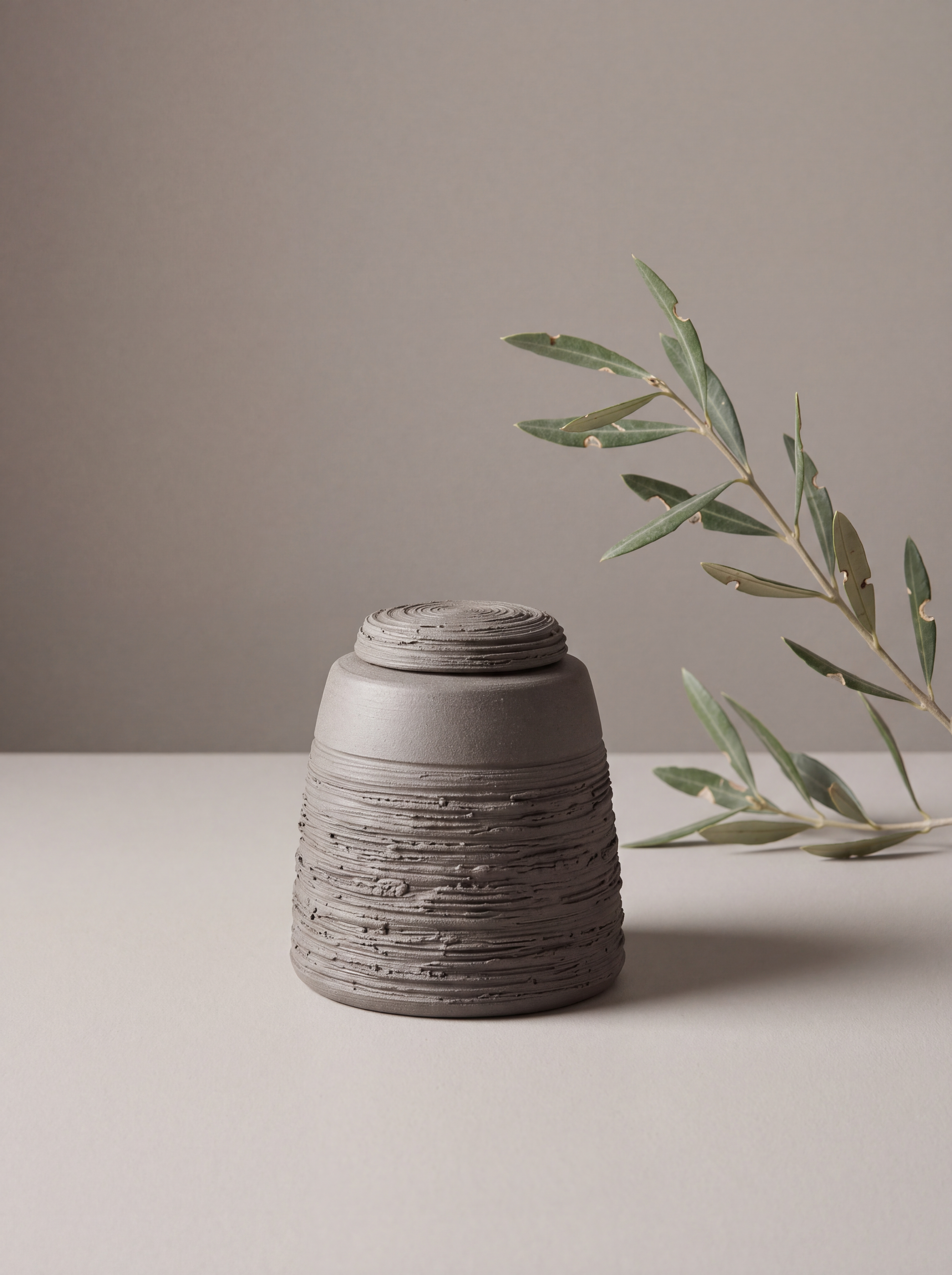 Mini urn 200 ml keramiek, Thames – Londen | Stilte & Vorm