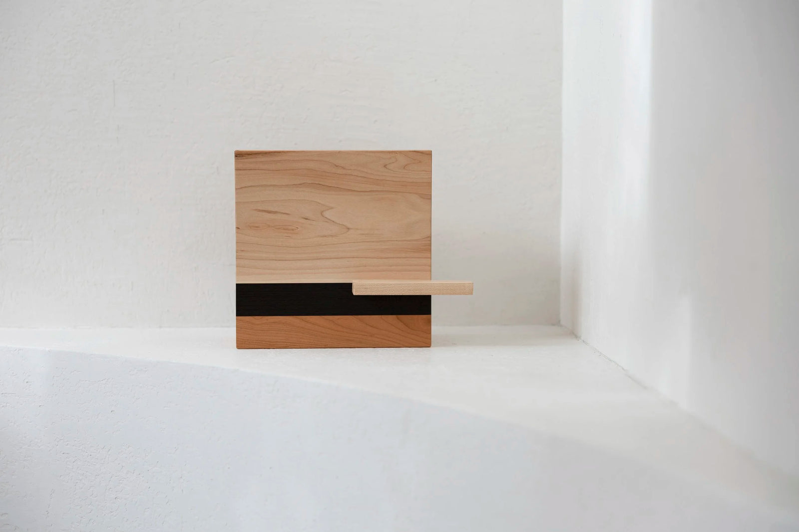 Grote houten urne, Es + wengé + kers