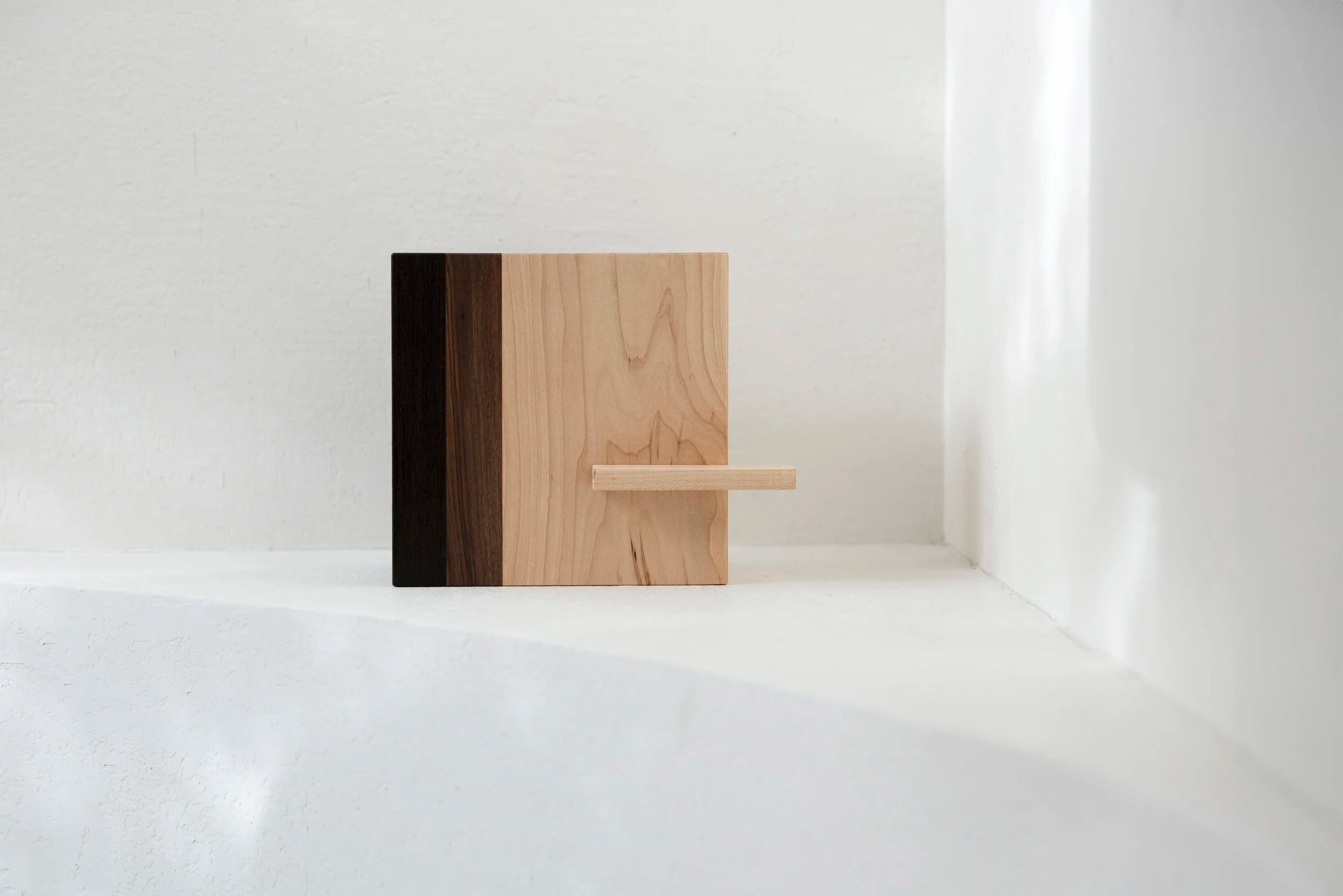 Grote houten urne, Wengé + walnoot + es