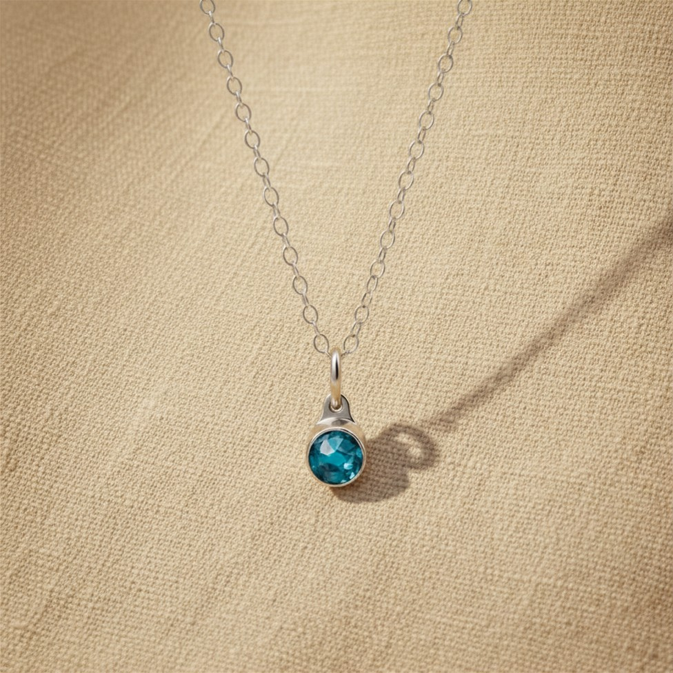 December Topaas Pendant in edelstaal
