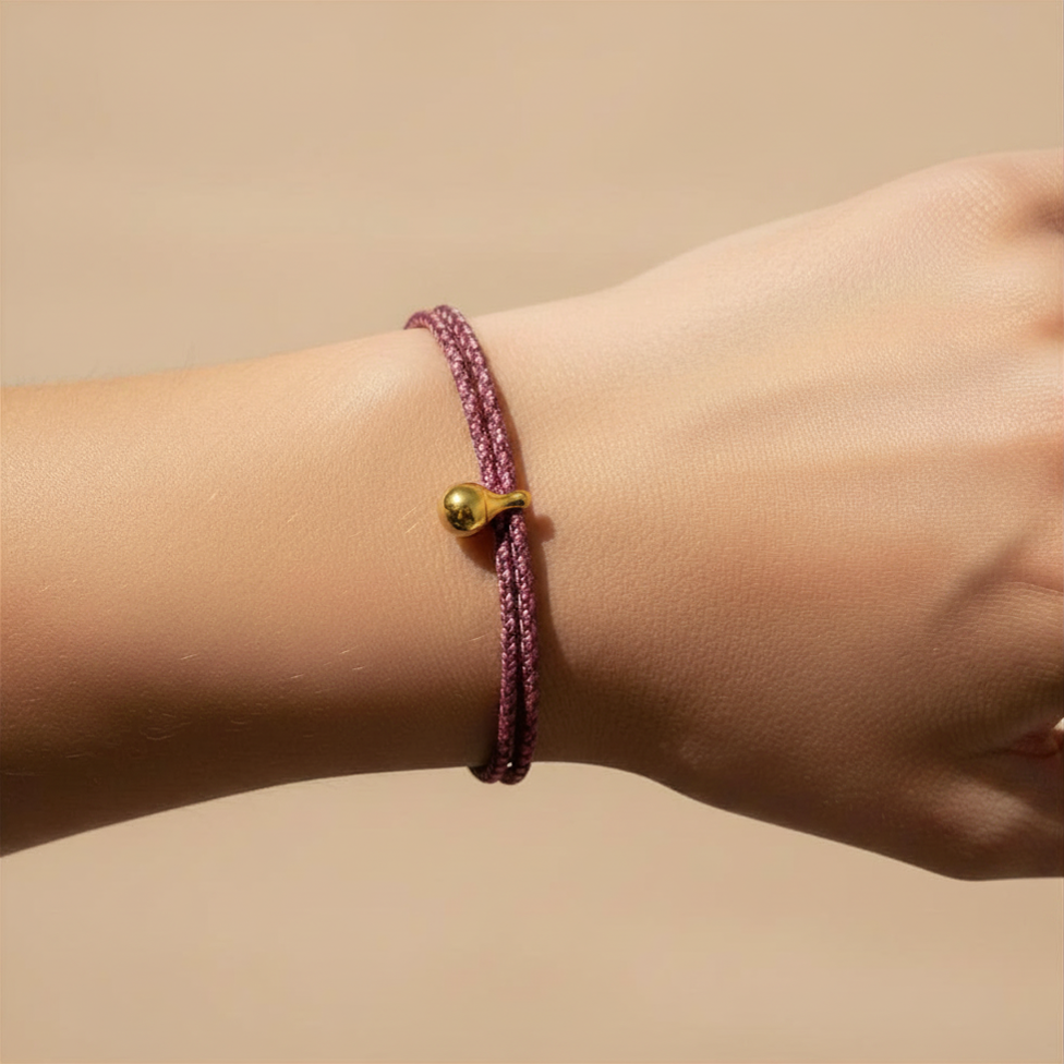 As armband dames Jubilee Charm, goud verguld – assieraad gedenkarmband | Stilte & Vorm