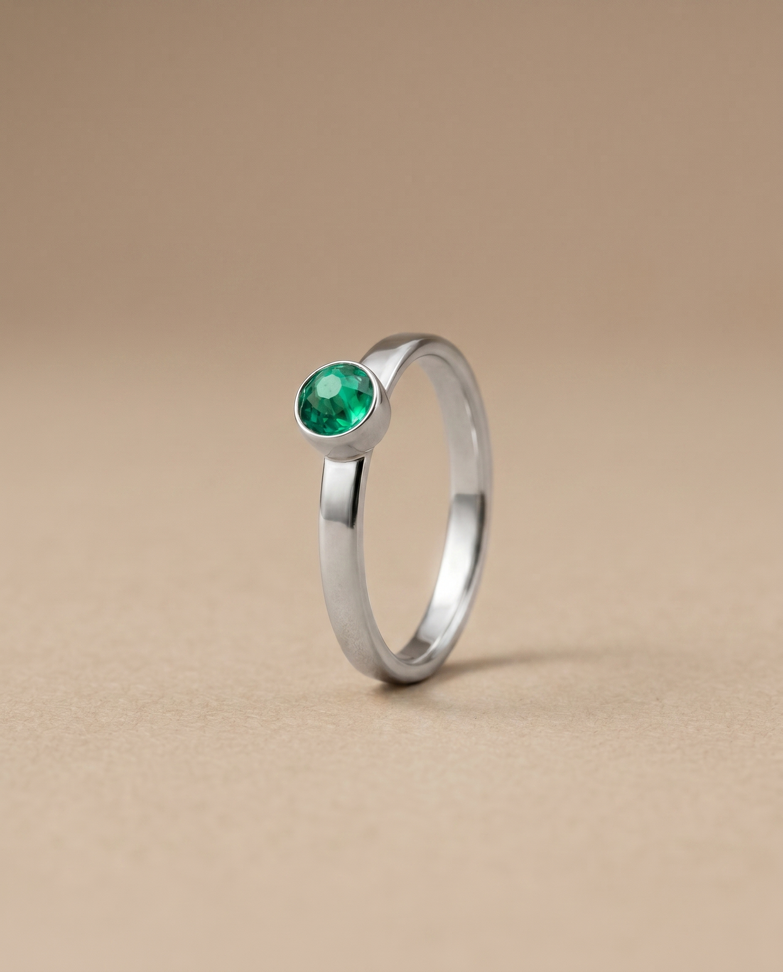 Mei Smaragd Ring in edelstaal