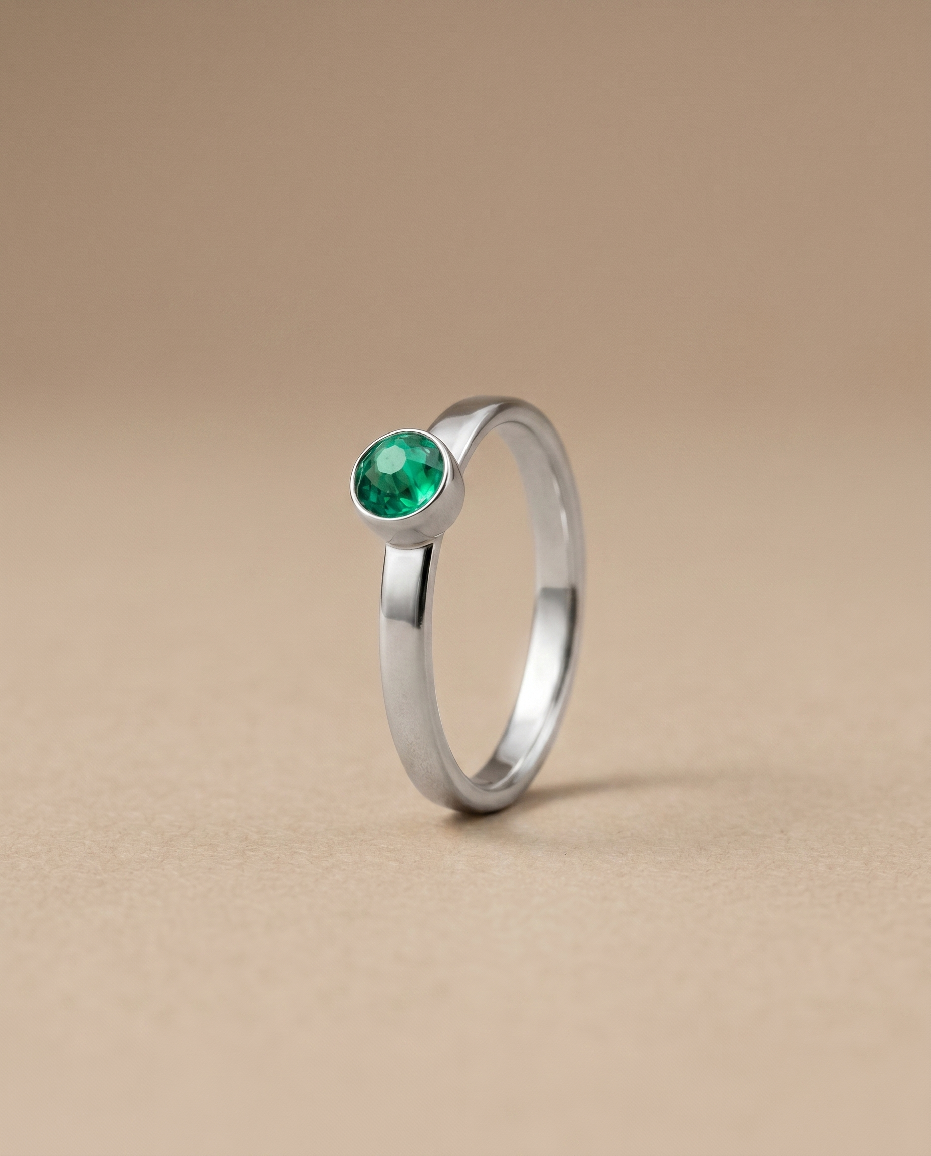 Mei Smaragd Ring in edelstaal